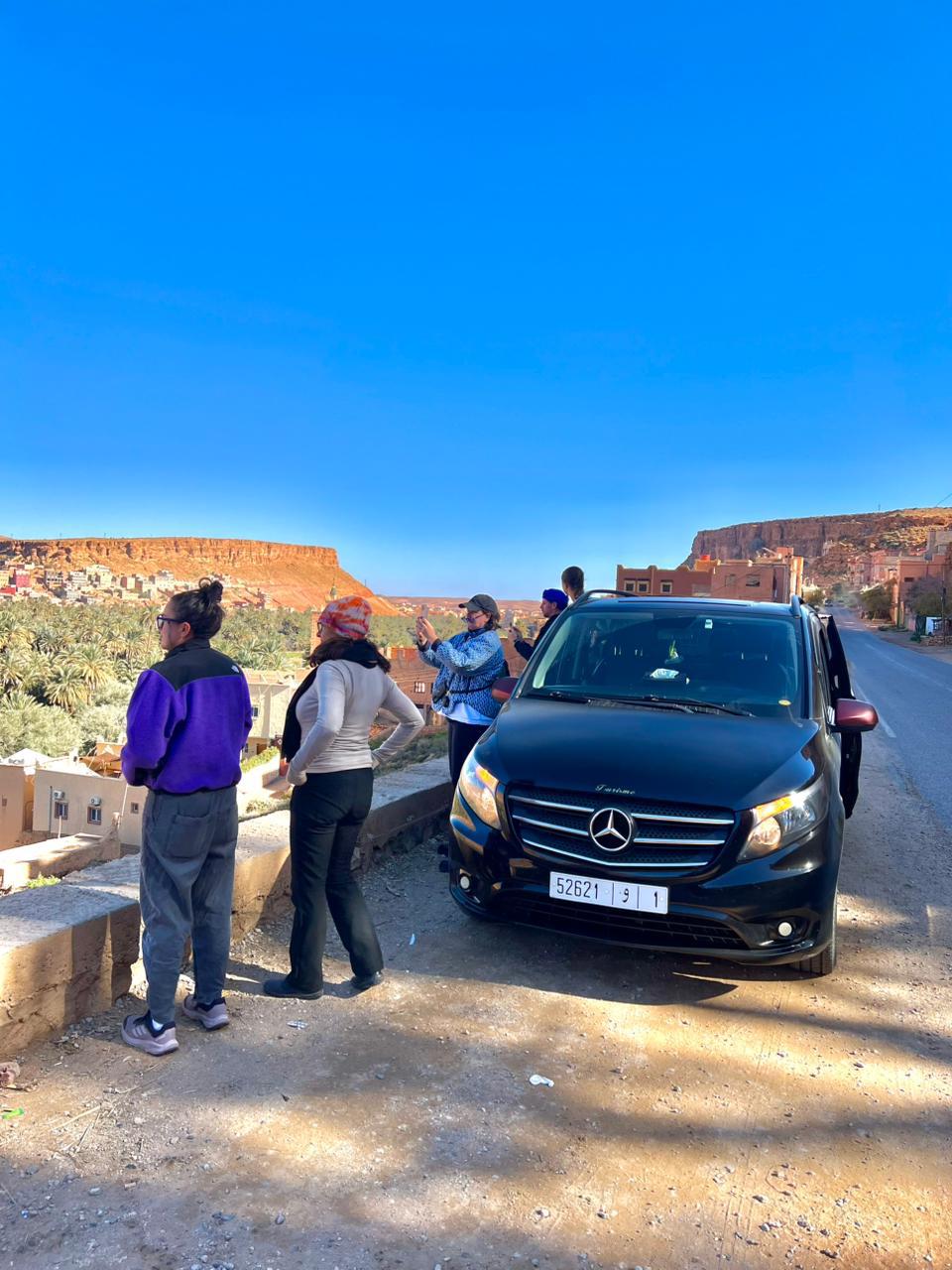 wedding guests classic car